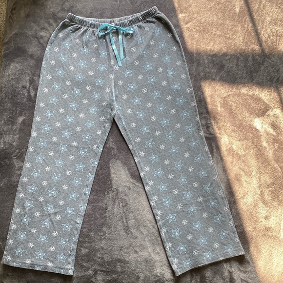 Grey Snowflake PJ Pants - Picture 3 of 5